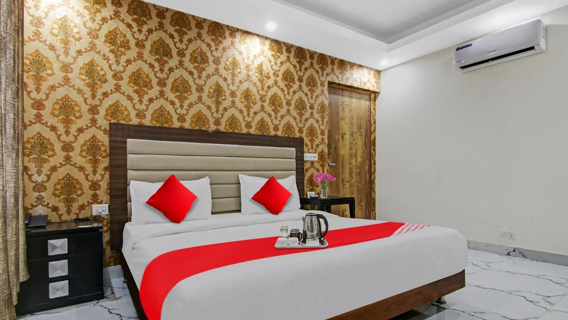Hotel O Airport Hotel Gross Stay New Delhi 3*,