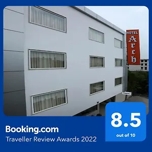 4* Hotel Arch