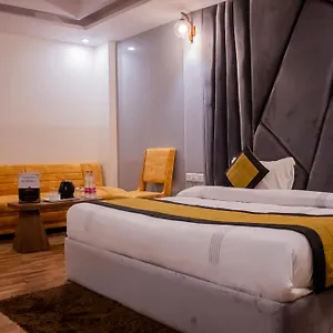 Airport Near Delhi International Airport **** Нью-Дели