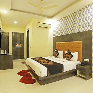 Smart Signature Delhi Airport **** Нью-Дели